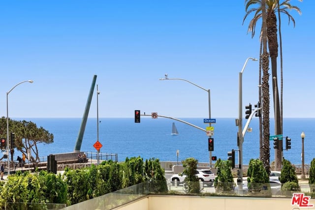 101 California Avenue 206, Santa Monica, CA 90403 — photo 4 of 28