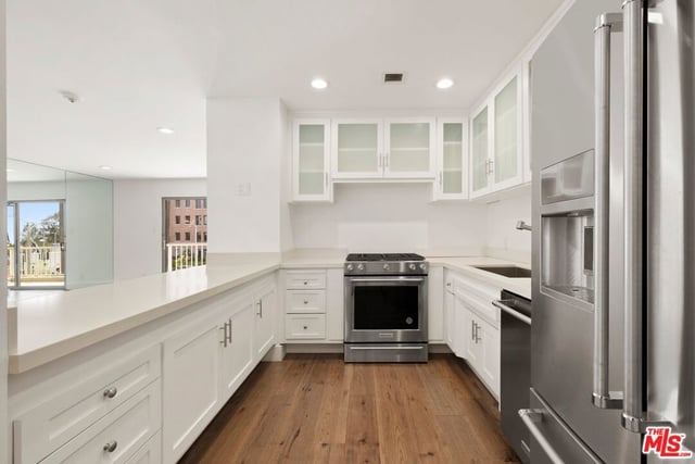 101 California Avenue 206, Santa Monica, CA 90403 — photo 7 of 28