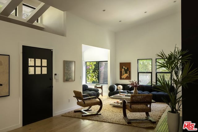 949 Nowita Place, Venice, CA 90291 — photo 8 of 38