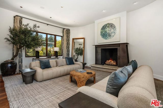 1535 Umeo Road, Pacific Palisades, CA 90272 — photo 10 of 36