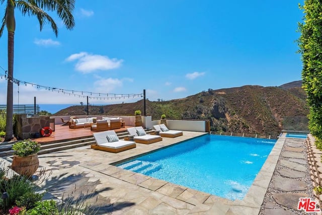 1535 Umeo Road, Pacific Palisades, CA 90272 — photo 2 of 36