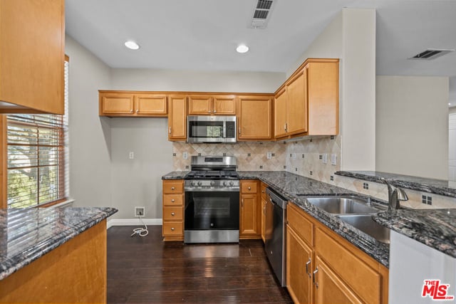24136 Victoria Lane 23, Valencia, CA 91355 — photo 16 of 30