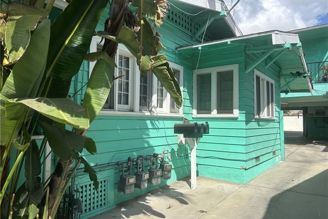4727 Oakwood Avenue, Los Angeles, CA 90004 — photo 30 of 44