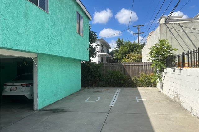 4727 Oakwood Avenue, Los Angeles, CA 90004 — photo 40 of 44