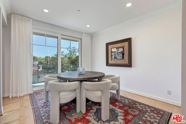 430 N Oakhurst Drive 202, Beverly Hills, CA 90210 — photo 11 of 37