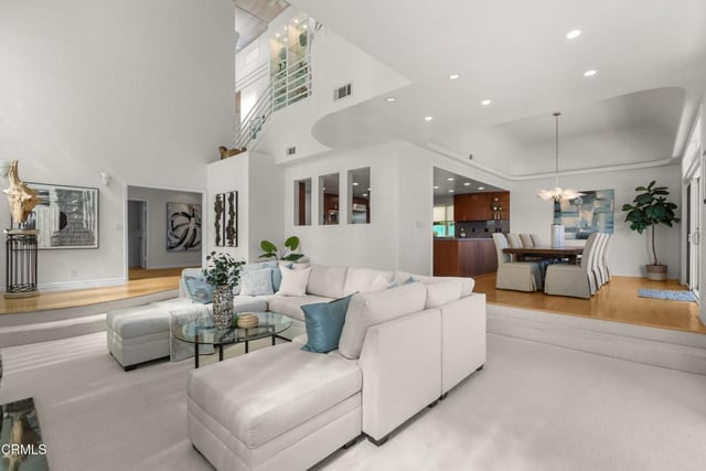 2150 Napoli Drive, Oxnard, CA 93035 — photo 14 of 68