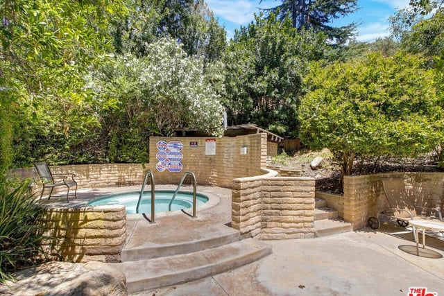 3480 Barham Boulevard 325, Los Angeles, CA 90068 — photo 13 of 17