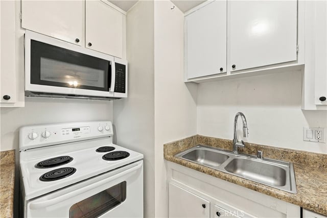 3565 Linden Avenue, Long Beach, CA 90807 — photo 13 of 33