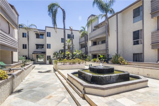 20253 Keswick Street 318, Winnetka, CA 91306 — photo 18 of 20
