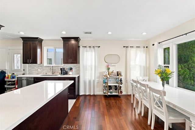 811 Fischer Street, Glendale, CA 91205 — photo 9 of 26