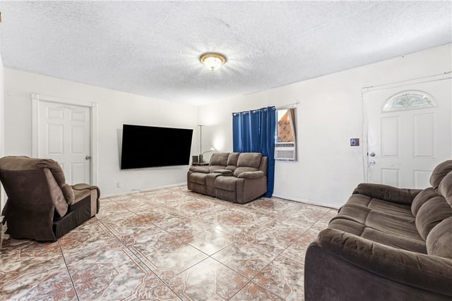 12375 Poinsettia, El Monte, CA 91732 — photo 9 of 25