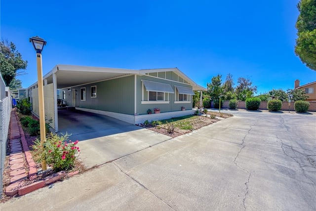 45465 E 25th Street 26, Lancaster, CA 93535 — photo 6 of 48
