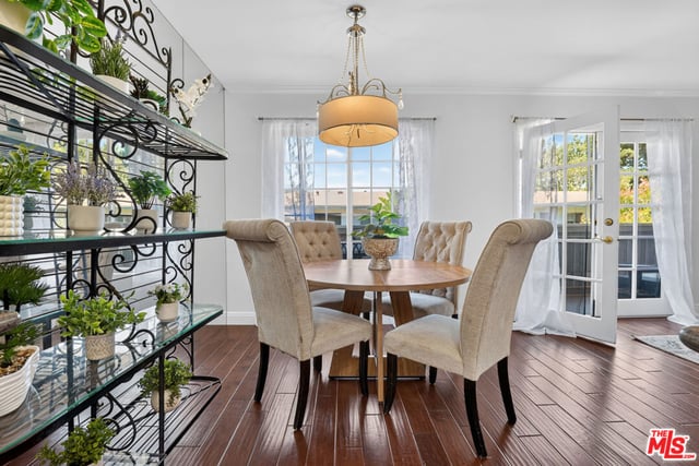 944 11th Street 9, Santa Monica, CA 90403 — photo 10 of 34
