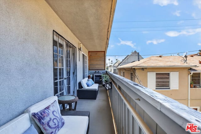 944 11th Street 9, Santa Monica, CA 90403 — photo 24 of 34