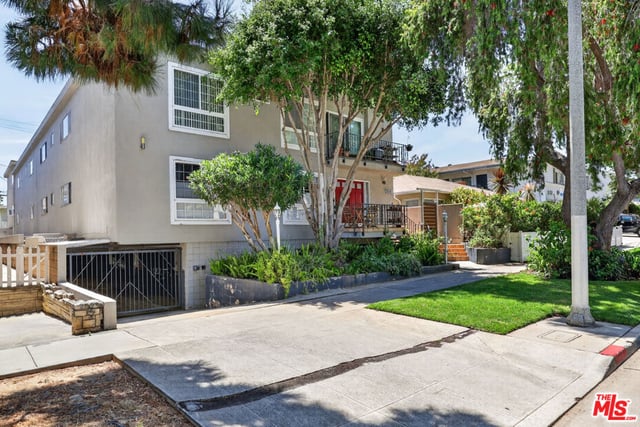 944 11th Street 9, Santa Monica, CA 90403 — photo 28 of 34