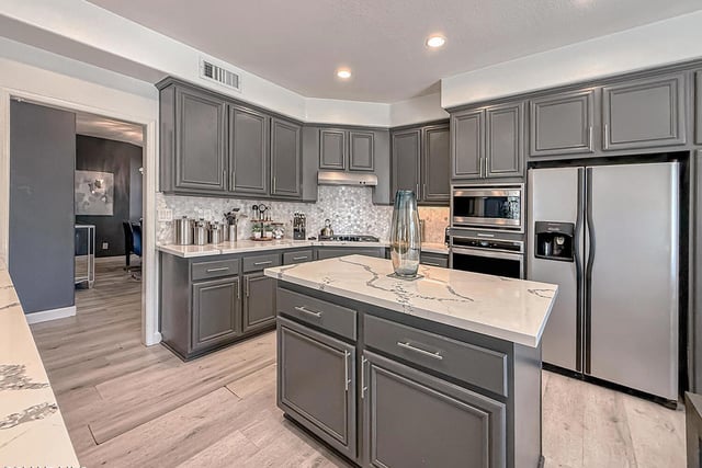 215 Southcrest Place, Simi Valley, CA 93065 — photo 15 of 72
