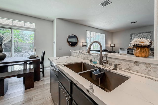 215 Southcrest Place, Simi Valley, CA 93065 — photo 18 of 72