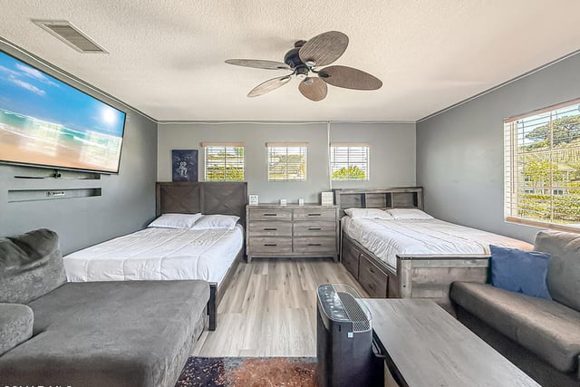 215 Southcrest Place, Simi Valley, CA 93065 — photo 53 of 72
