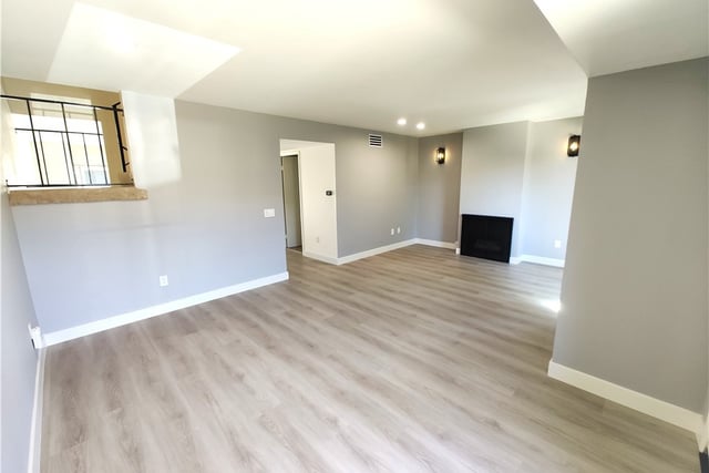 10125 De Soto Avenue 42, Chatsworth, CA 91311 — photo 2 of 43