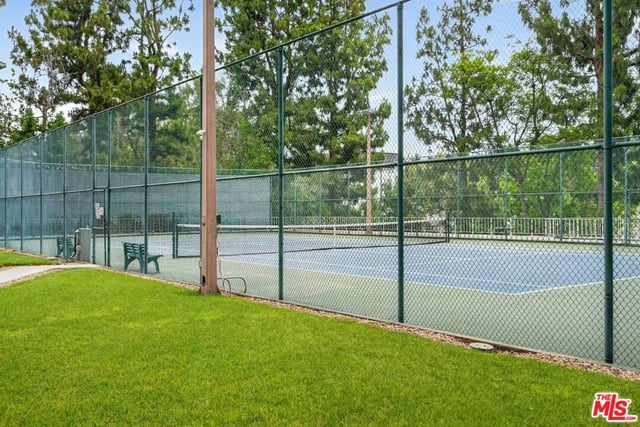 100 S Doheny Drive 402, Los Angeles, CA 90048 — photo 24 of 29