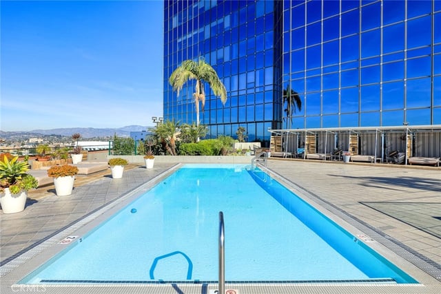 1100 Wilshire Boulevard 3309, Los Angeles, CA 90017 — photo 25 of 38