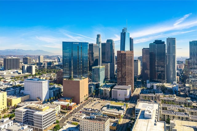 1100 Wilshire Boulevard 3309, Los Angeles, CA 90017 — photo 34 of 38