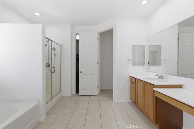 6864 Buchet Dr, Palmdale, CA 93552 — photo 16 of 54