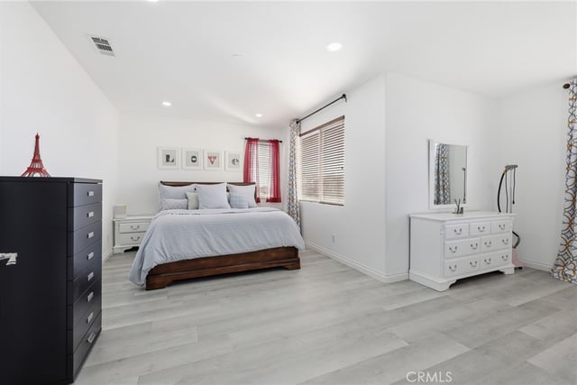 6864 Buchet Dr, Palmdale, CA 93552 — photo 17 of 54