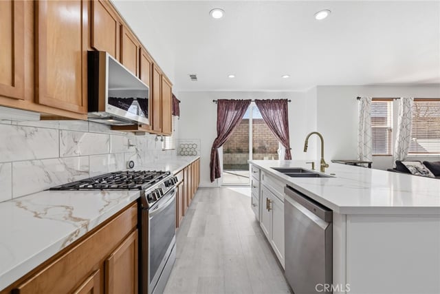 6864 Buchet Dr, Palmdale, CA 93552 — photo 33 of 54