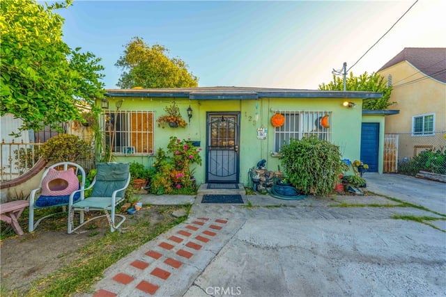 123 N Magnolia Court, Compton, CA 90220 — photo 2 of 11
