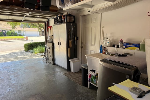 545 E Gainsborough Road, Thousand Oaks, CA 91360 — photo 16 of 21