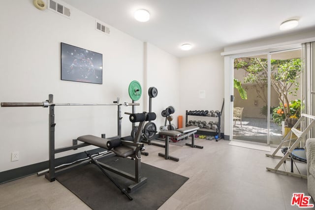 1240 S Corning Street 303, Los Angeles, CA 90035 — photo 22 of 25