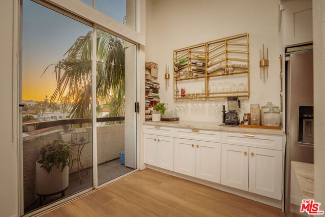 1240 S Corning Street 303, Los Angeles, CA 90035 — photo 9 of 25