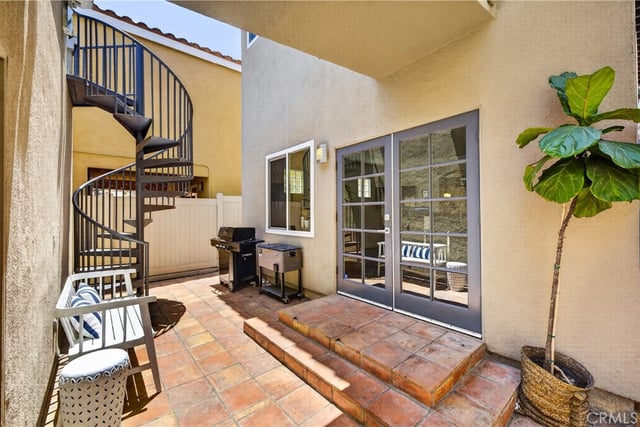 330 Ultimo Avenue, Long Beach, CA 90814 — photo 34 of 44