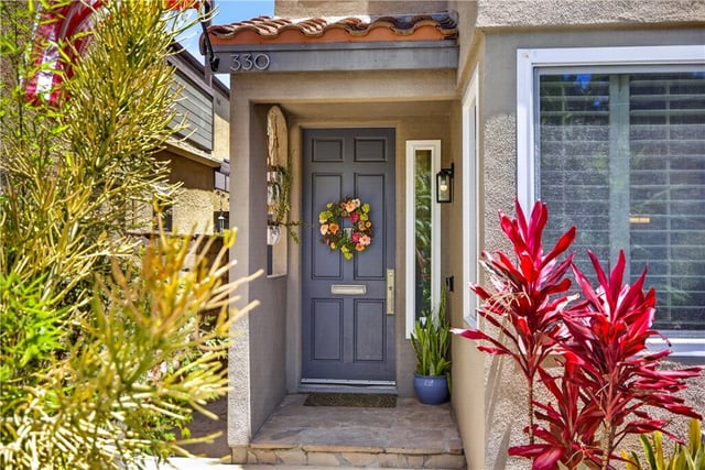 330 Ultimo Avenue, Long Beach, CA 90814 — photo 4 of 44