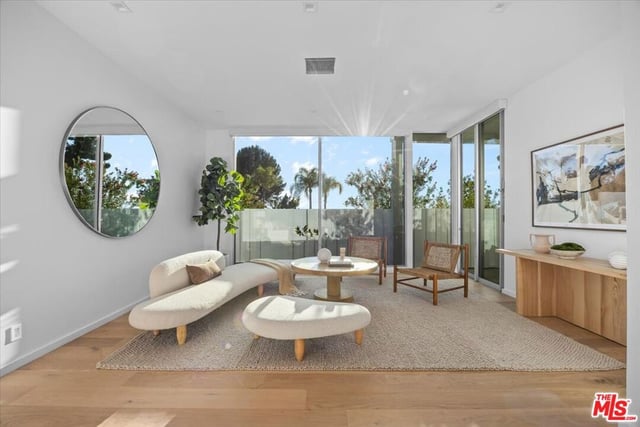 1836 Loma Vista Drive, Beverly Hills, CA 90210 — photo 22 of 49