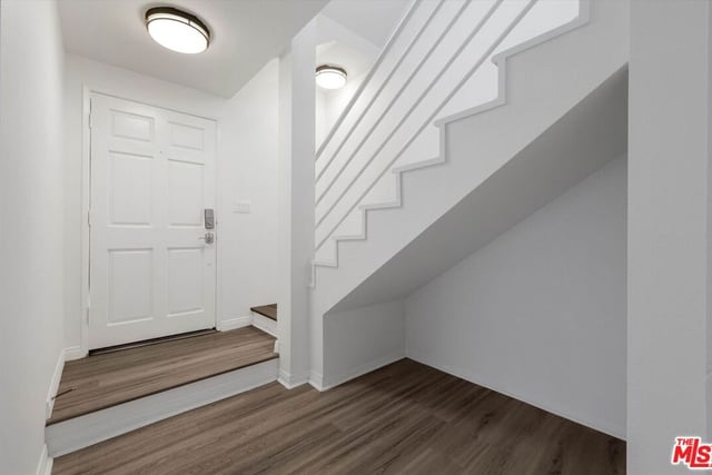 245 Hollister Avenue 1, Santa Monica, CA 90405 — photo 38 of 42