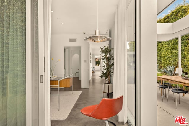 527 7th Street, Santa Monica, CA 90402 — photo 16 of 42