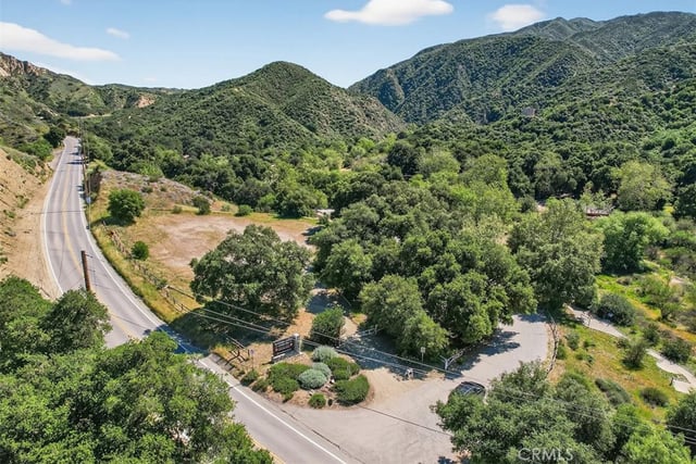 16306 Scorpion Court, Canyon Country, CA 91387 — photo 4 of 5