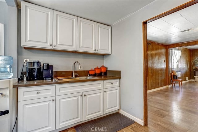 10555 CAYUGA, Pacoima, CA 91331 — photo 10 of 32