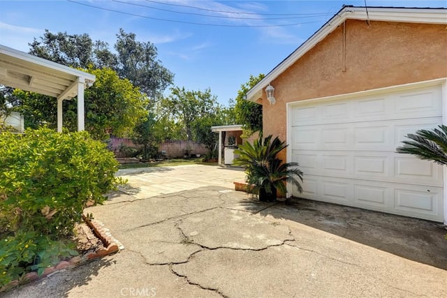 10555 CAYUGA, Pacoima, CA 91331 — photo 22 of 32