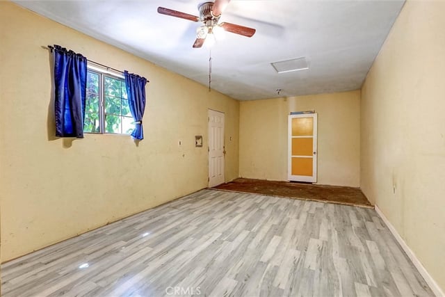 10555 CAYUGA, Pacoima, CA 91331 — photo 30 of 32