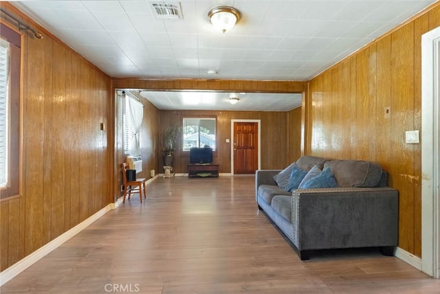 10555 CAYUGA, Pacoima, CA 91331 — photo 6 of 32
