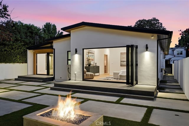 14627 Huston, Sherman Oaks, CA 91403 — photo 39 of 54