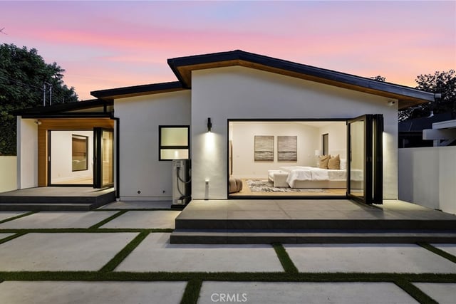 14627 Huston, Sherman Oaks, CA 91403 — photo 42 of 54