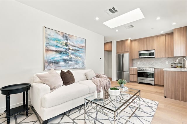 14627 Huston, Sherman Oaks, CA 91403 — photo 44 of 54