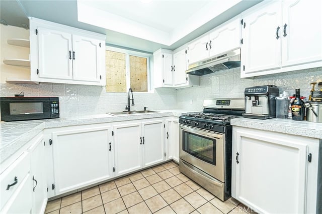 10334 Tujunga Canyon, Los Angeles, CA 91042 — photo 9 of 15