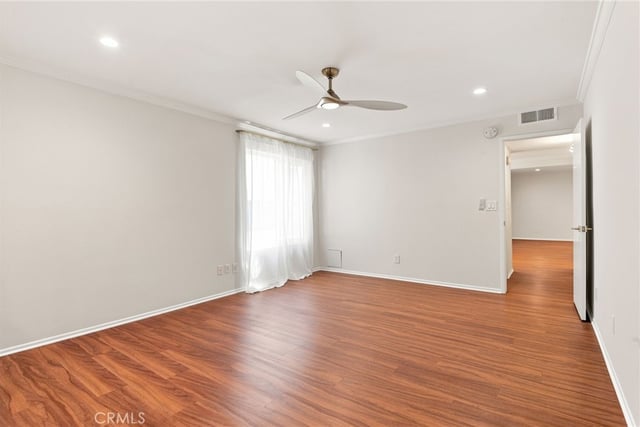 14159 Riverside Drive 103, Sherman Oaks, CA 91423 — photo 24 of 38