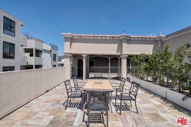 423 Arnaz Drive 102, Los Angeles, CA 90048 — photo 27 of 33