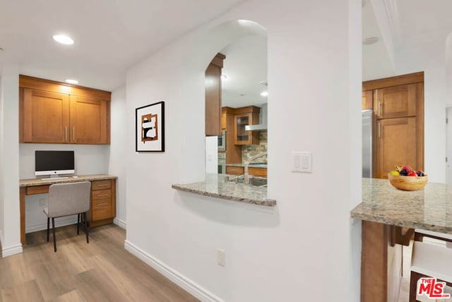 423 Arnaz Drive 102, Los Angeles, CA 90048 — photo 7 of 33